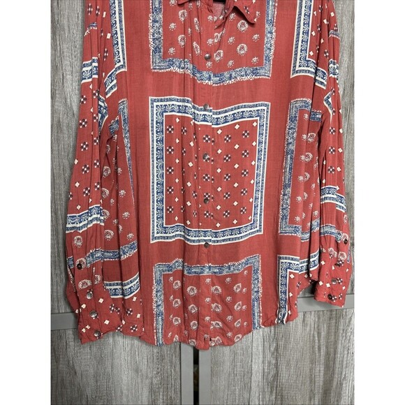 Free People Top Small Button Down Shirt Long Sleeves Rayon Oversized - Picture 4 of 7